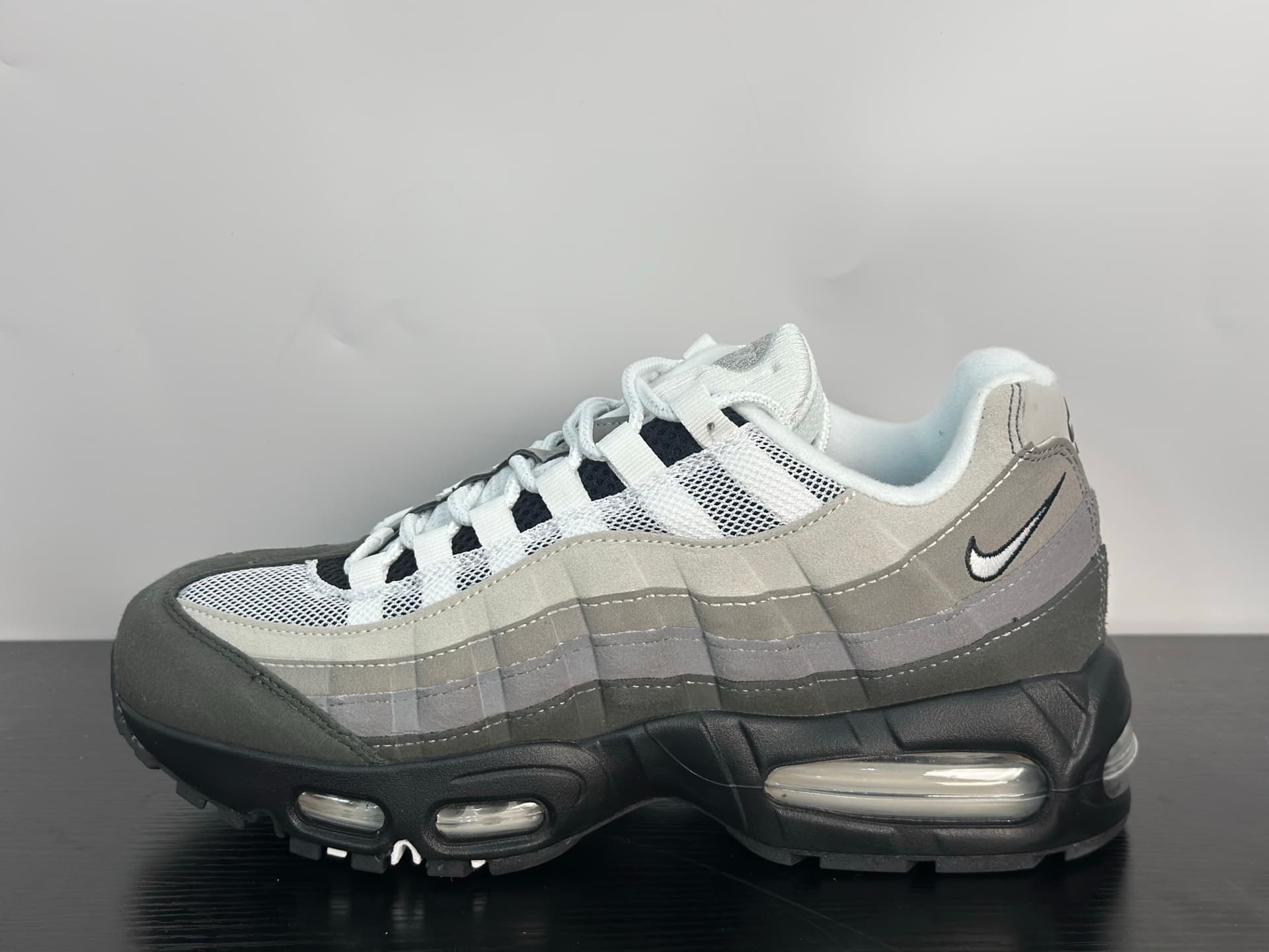 Nike Air Max 95 — Black / Grey / White