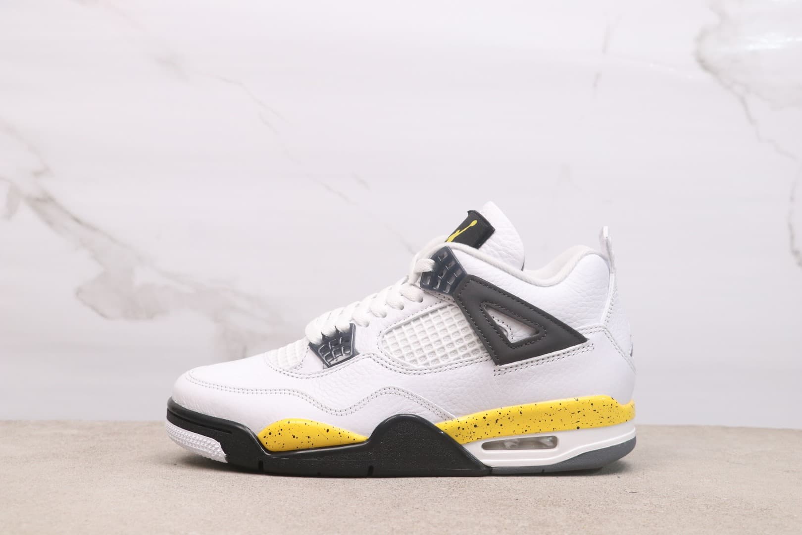 �🆕 � — Rare Air