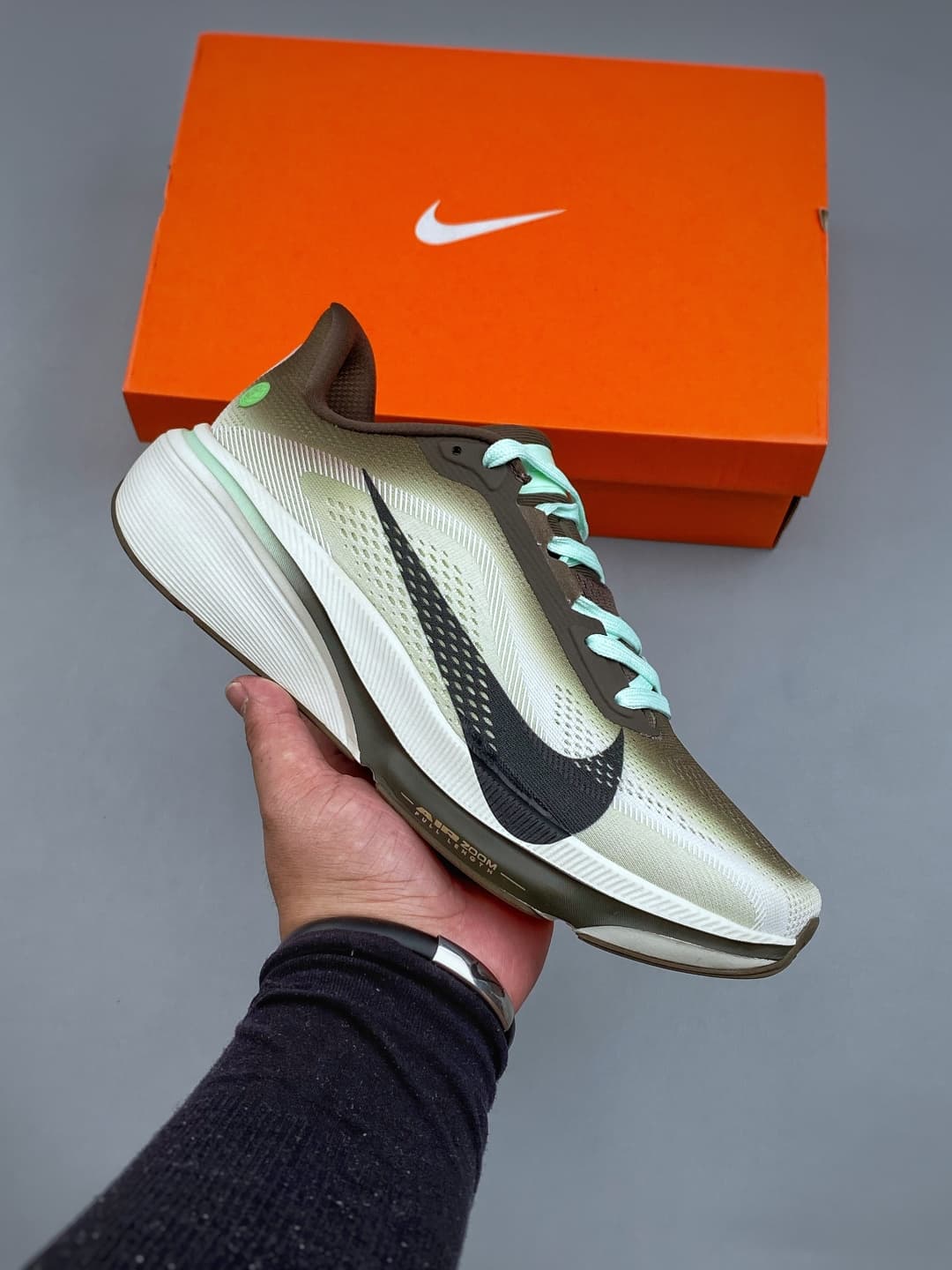 Nike Air Zoom Pegasus 42